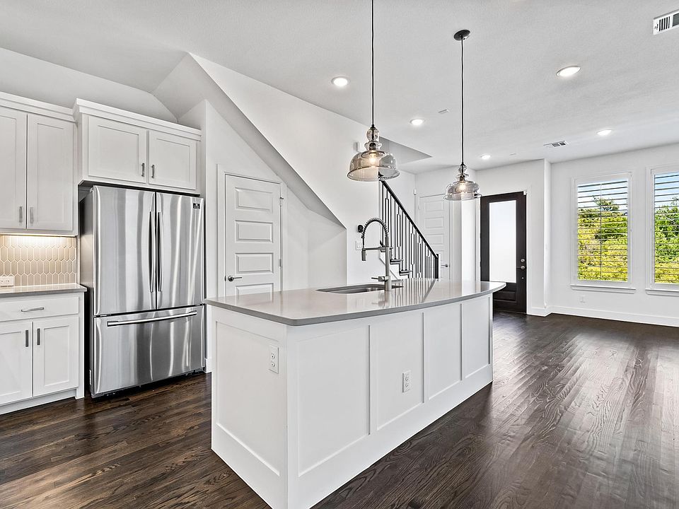 1st image of 8024 Cornelius Dr