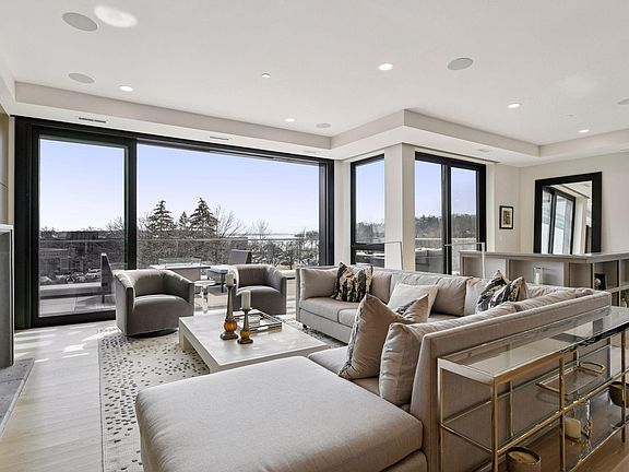 3rd image of 275 Lake St E Unit 301