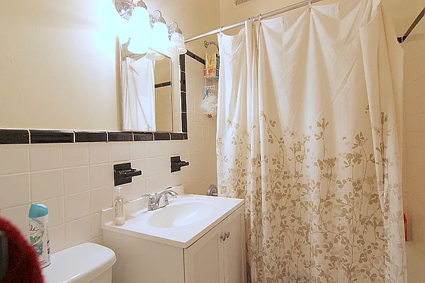 Rented by Corcoran | media 15