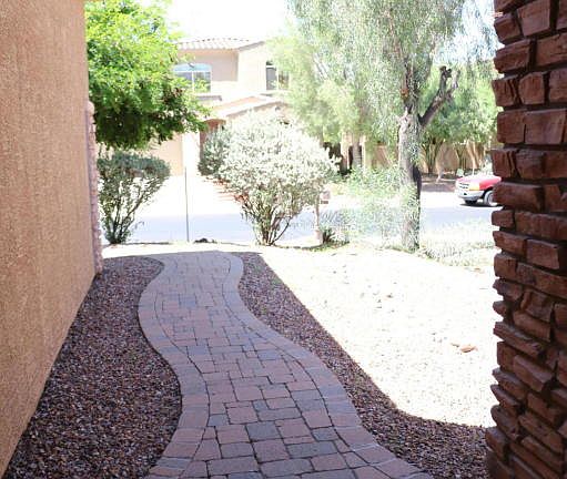 5th image of 220 E Placita Lago Del Encanto