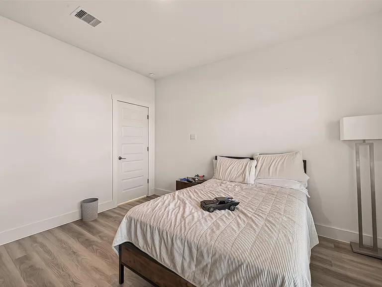 3415 Dursley Landing Ct — Photo 25