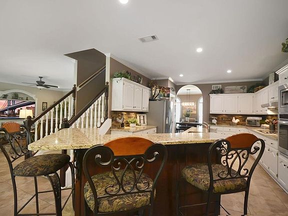 5th image of 149 Dogwood Dr