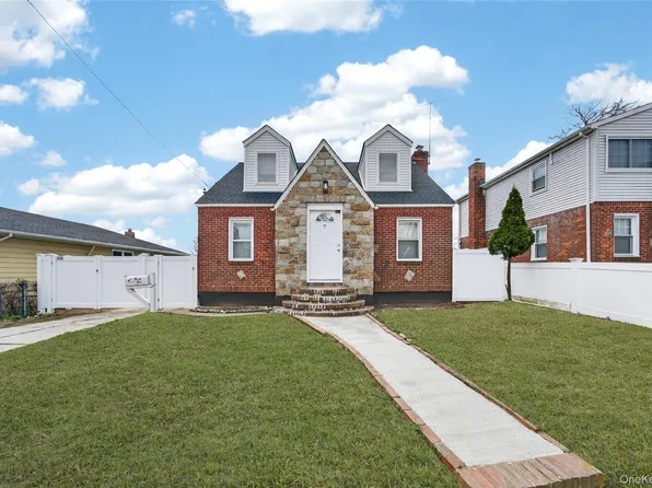 24 Madison Avenue, Hempstead, NY 11550