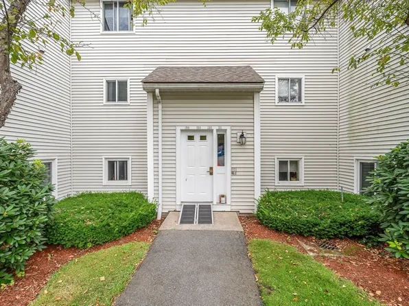100 Merrimack Ave APT 130, Dracut, MA 01826
