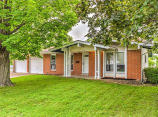 10 Cheyenne Dr, Florissant, MO 63033