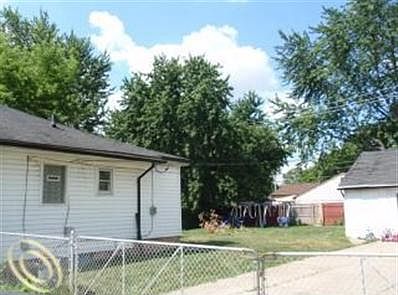 4th image of 27495 Tighe St