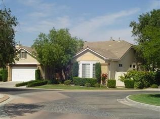 2106 W Via Cipressi, Fresno, CA