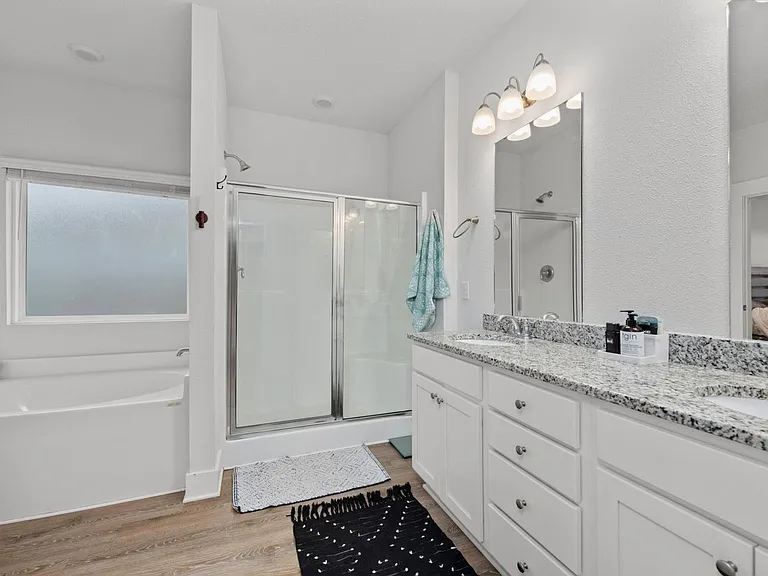 6196 Jenks Dr — Photo 15