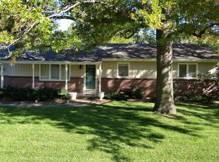 4500 Pin Oak Rd, Hutchinson, KS 67502