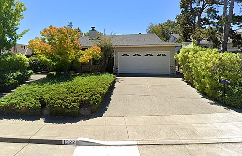 1322 Ashwood Ct Photo 1