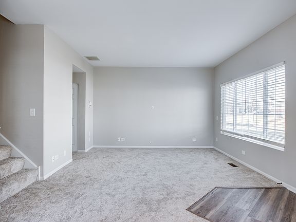 4th image of 83 Heather Glen Dr