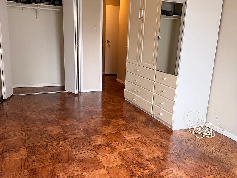 2401 H St NW #701 — Photo 5