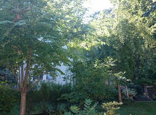 2 Perrin Rd, Brookline, MA 02445