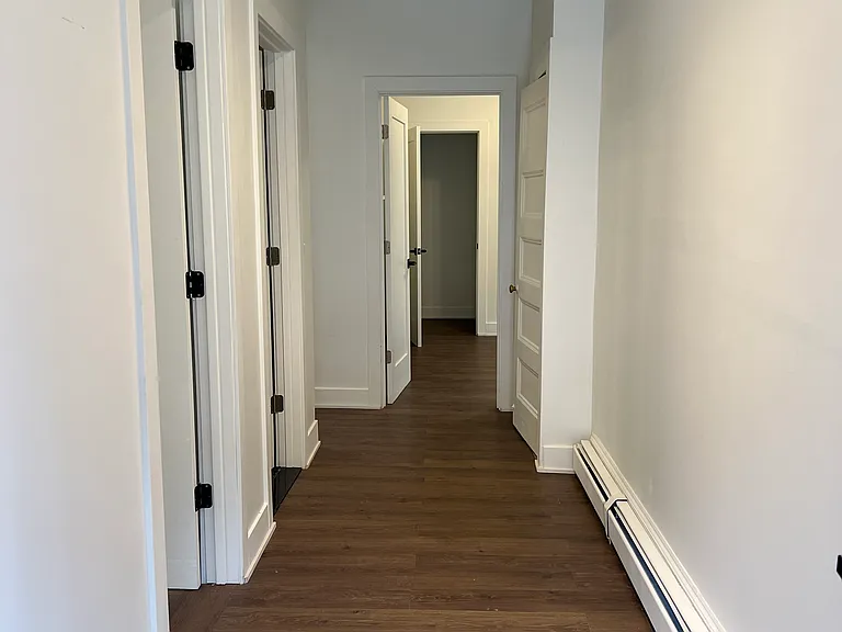 511 Angell St #1 — Photo 8