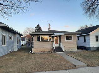 825 19th St S, La Crosse, WI 54601