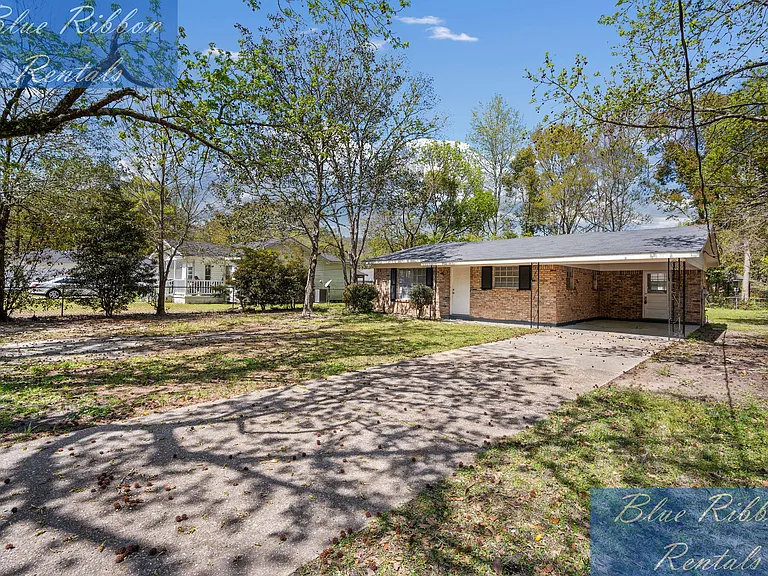2712 Moot Ave — Photo 2
