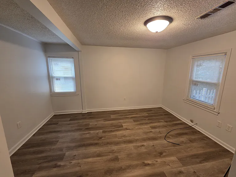 805 Hunt Ave — Photo 11
