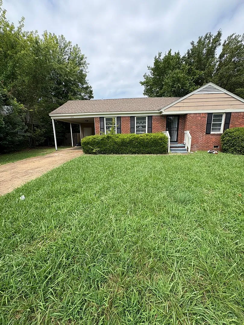 Welcome to 3573 Wickcliff Ln! — Photo 1
