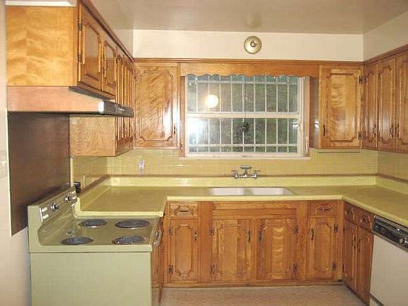 5th image of 3020 Minglewood Dr