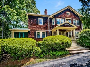 17 Frances St, Woburn, MA 01801