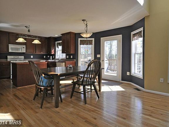 3rd image of 11618 Hoover Ln