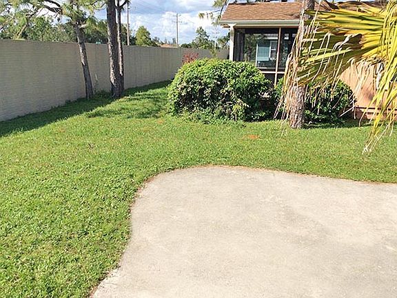 5th image of 1107 La Paloma Blvd