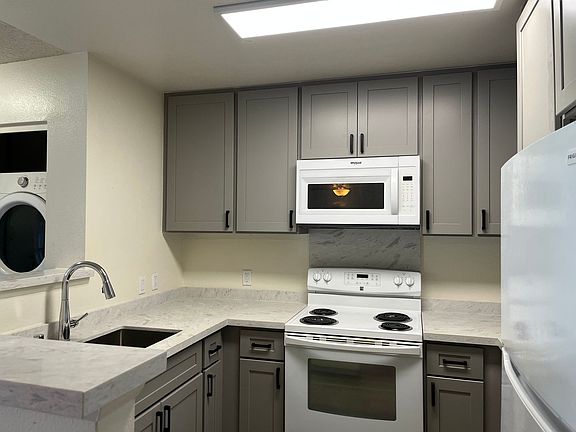5th image of 95-1051 Koolani Dr APT 28