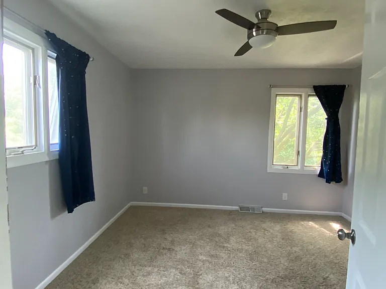 825 Ashland St — Photo 9