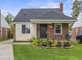 7267 Fenton St, Dearborn Heights, MI