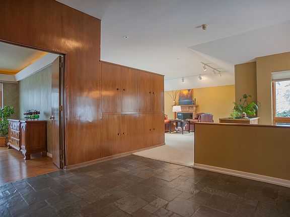 4th image of 500 Burson Pl