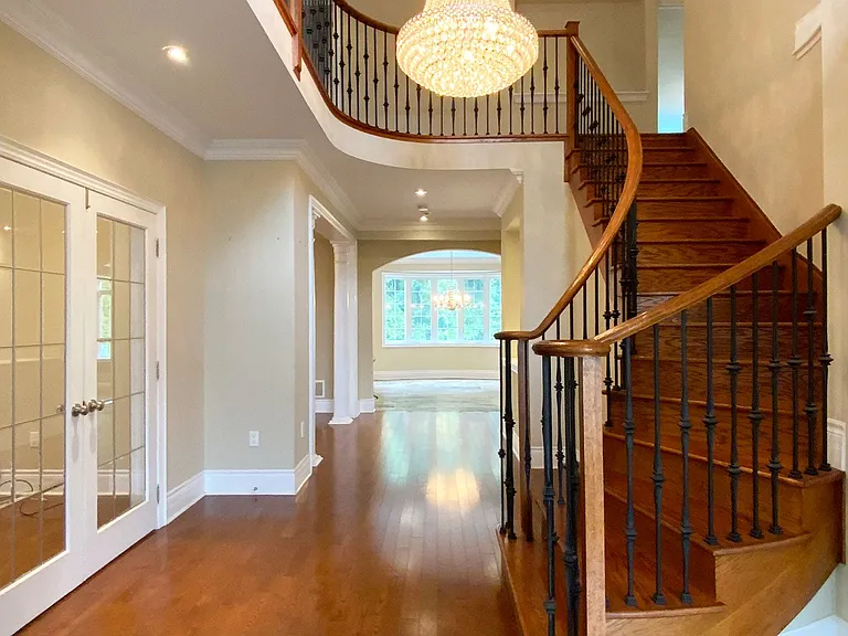 3385 Liptay Ave — Photo 8