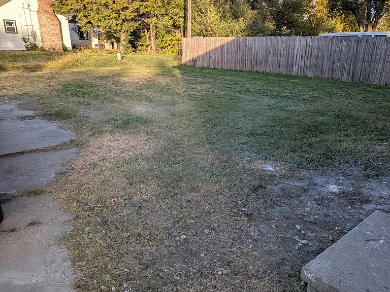 2914 E Stadium Dr — Photo 10