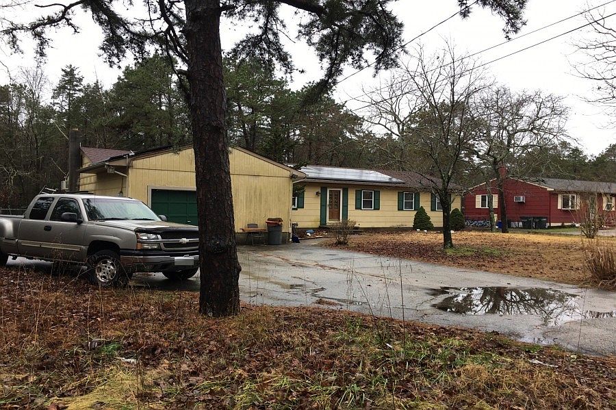 2nd image of 253 Fenimore Dr