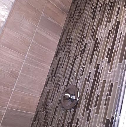 1st fl owners suite- bath
