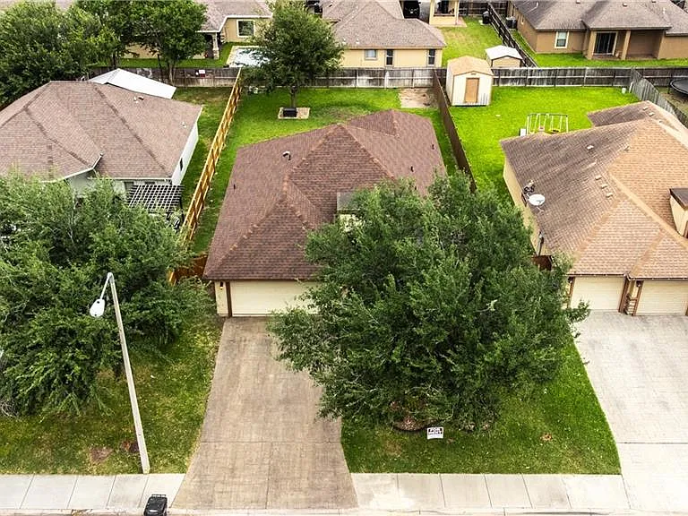4616 Xanthisma Ave — Photo 20