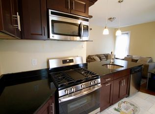 296 Washington Ave #4, Providence, RI 02905