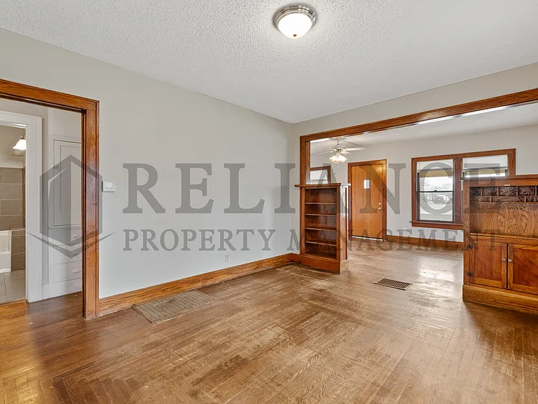 439 N Lorraine Ave — Photo 14