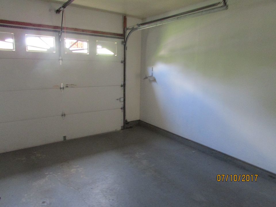 2nd image of 228 Kingston Dr