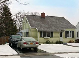 37 Cragg Rd, Rochester, NY 14616