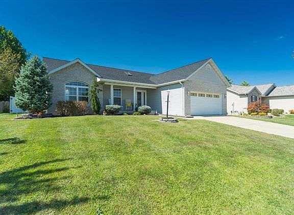 2nd image of 2809 Falcon Crest Dr