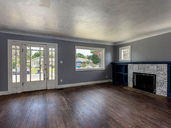 5th image of 4311 N Lincoln St