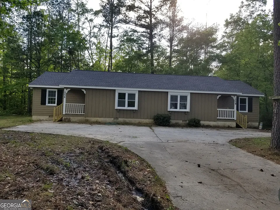 923 Old Summerville Rd NW