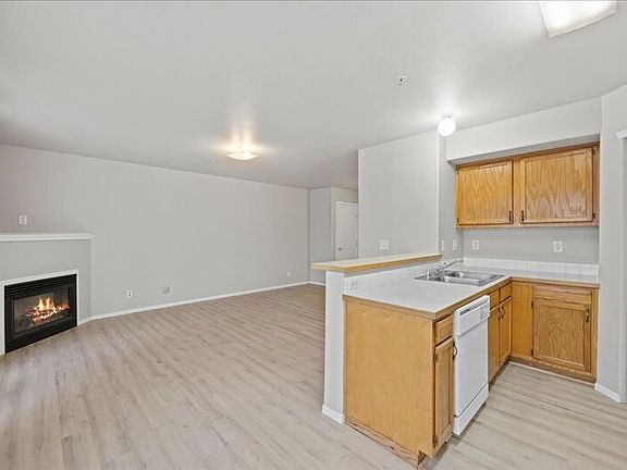 5th image of 6305I Chapel Hill Blvd Unit 101