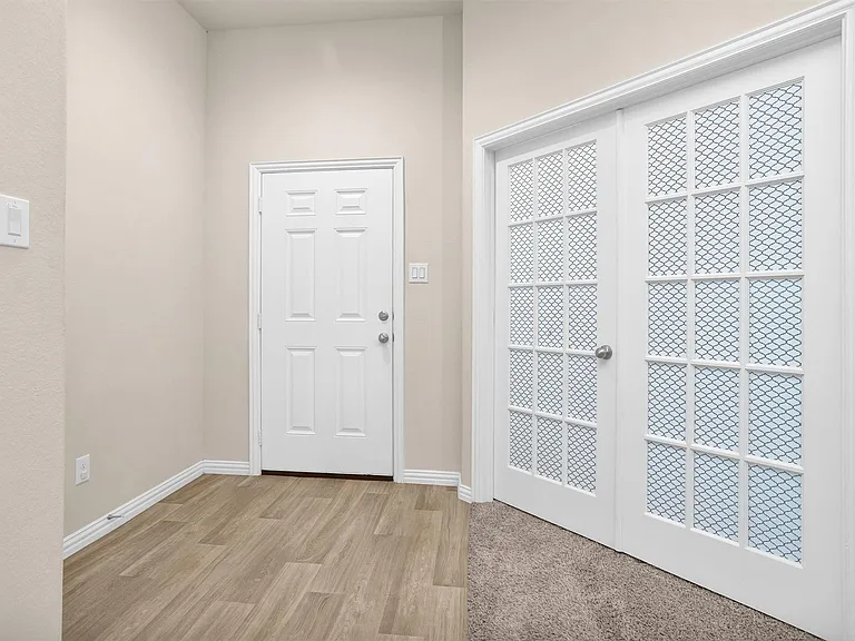 223 Shoreview Dr — Photo 6