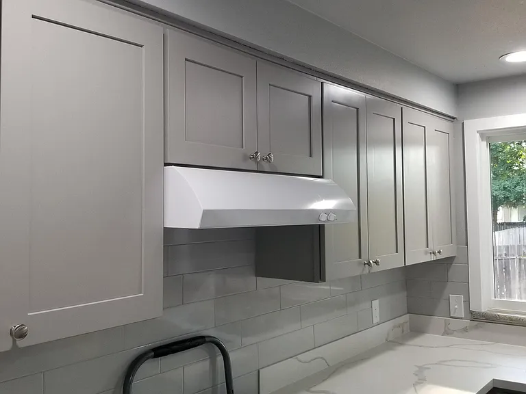 2111 Blaine Ave SE — Photo 2