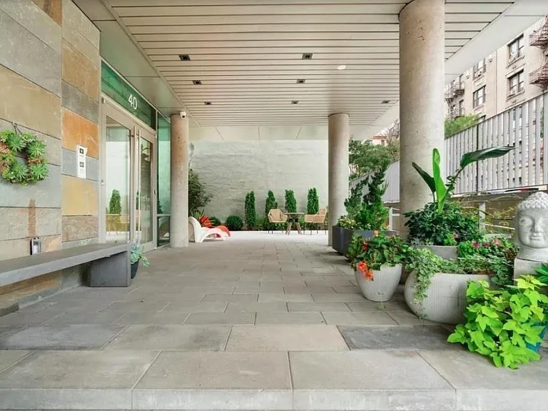 40 Pinehurst Ave #4D — Photo 18