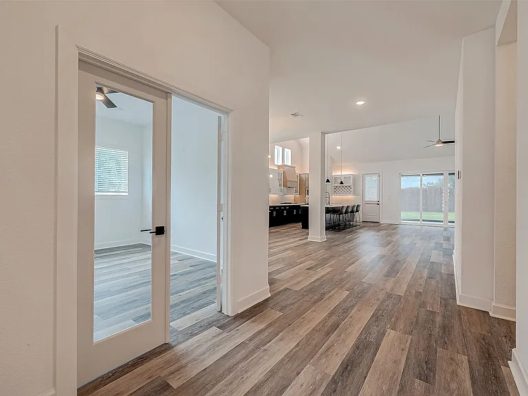 24351 Dyer Hill Way #24351 — Photo 28