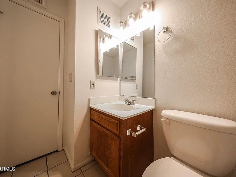 3238 E Calypso Ave — Photo 31
