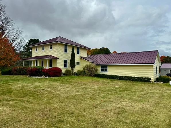 6490 S Military Rd, Grayling, MI 49738