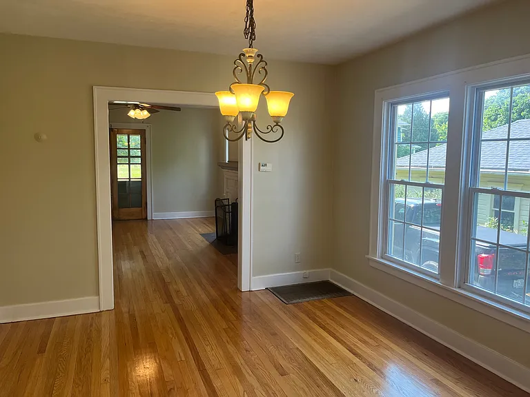 311 Buckingham Ave #1 — Photo 18